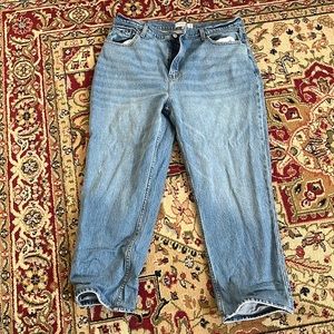 Abercrombie and Fitch 90s straight Jean curve love